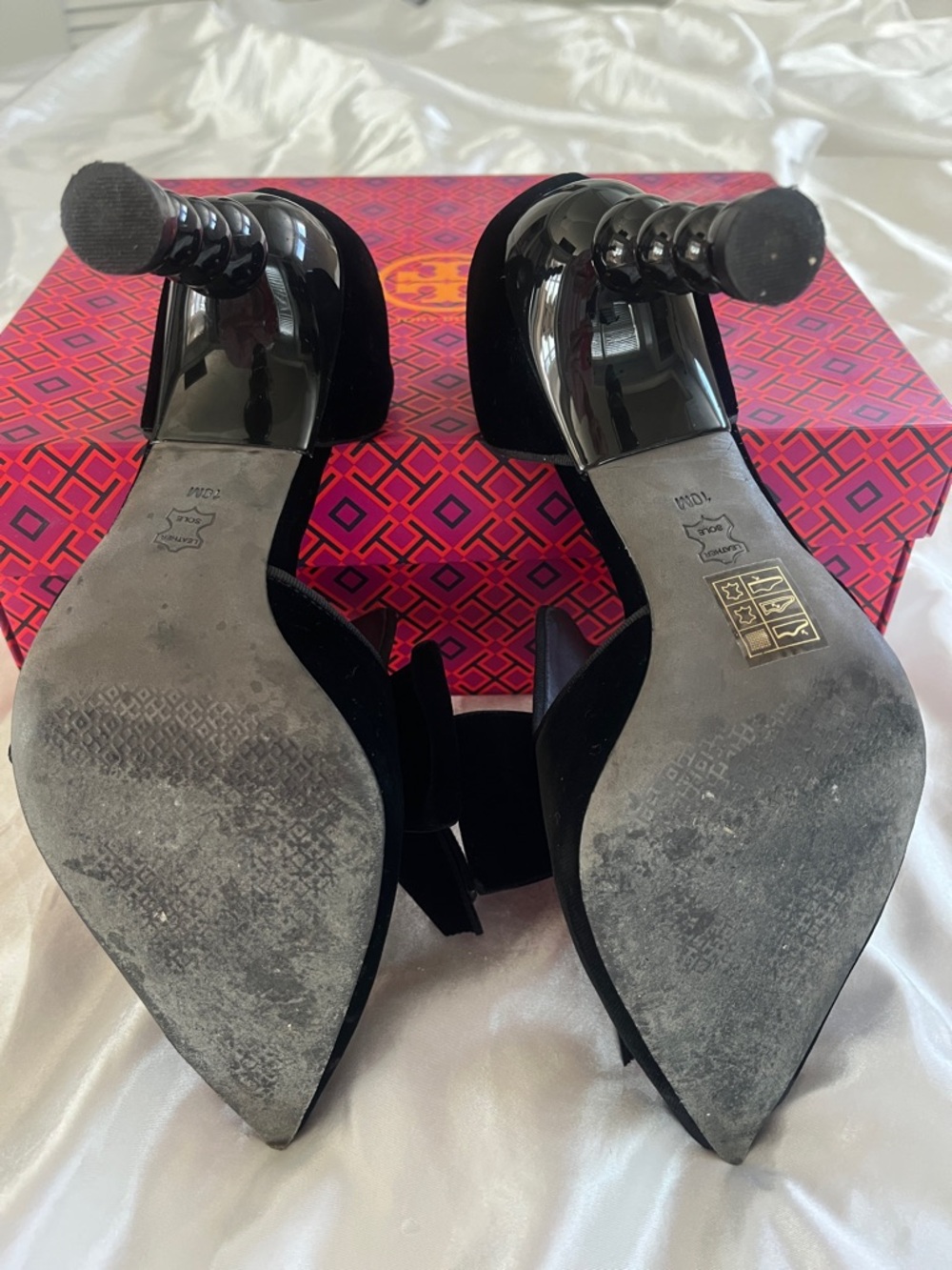 Tory Burch Black Velvet D'Orsay Pumps with Bow and Sculptural Bead Heel - Picture 7 of 9